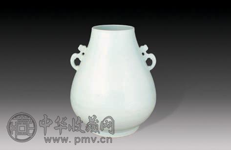 清光绪 白釉暗花尊