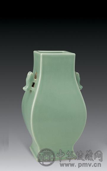 清光绪 豆青釉双耳方樽