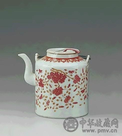 民国 粉彩花卉提梁壶