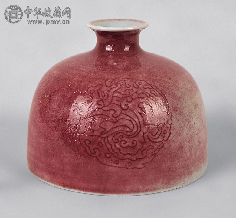 清 豇豆红釉暗刻团螭纹太白尊