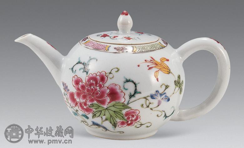 清雍正 粉彩花卉纹茶壶