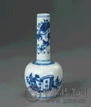 清道光 青花博古花卉纹瓶