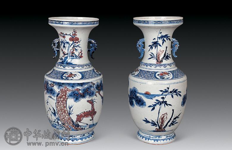 清乾隆 青花釉里红鹤鹿同春纹双耳盘口尊(1对)