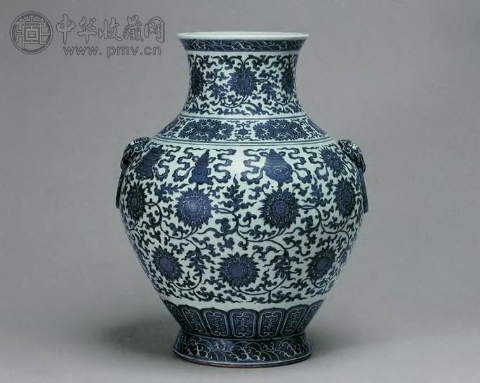 清光绪 青花西番莲托八宝纹尊