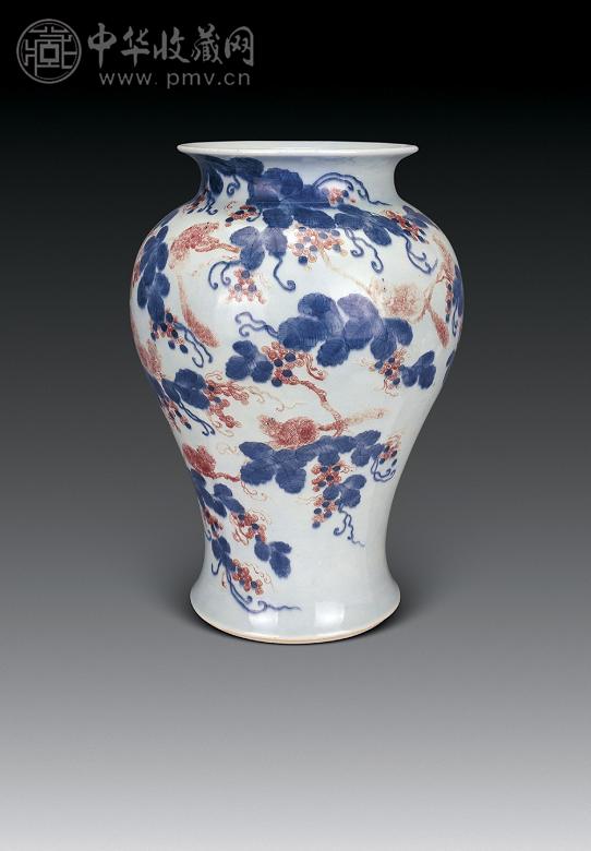 民国 青花釉里红松鼠葡萄纹尊