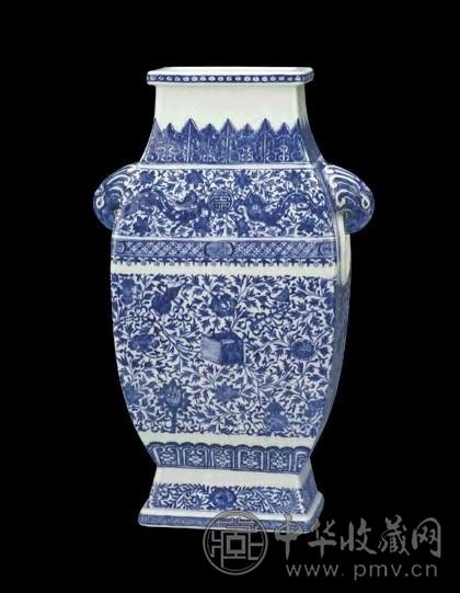 清 雍正 青花暗八宝纹象耳尊