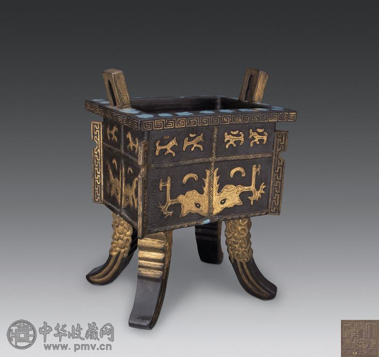 清乾隆 古铜彩方鼎