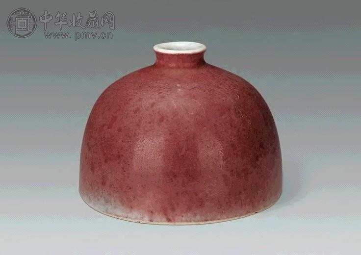 清 豇豆红马蹄尊