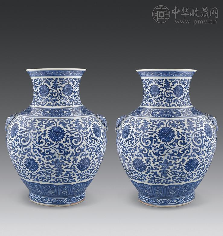 清乾隆 青花缠枝莲铺首尊(1对）