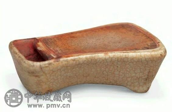 清 哥窑釉箕形砚