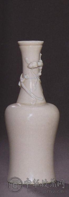 清康熙 德化窑白瓷蟠龙摇铃尊 清康熙 德化窑白瓷蟠龙摇铃尊