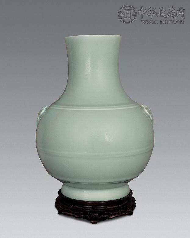 清 豆青釉兽耳尊