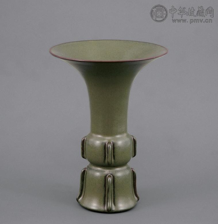 清乾隆 茶叶末出戢花觚