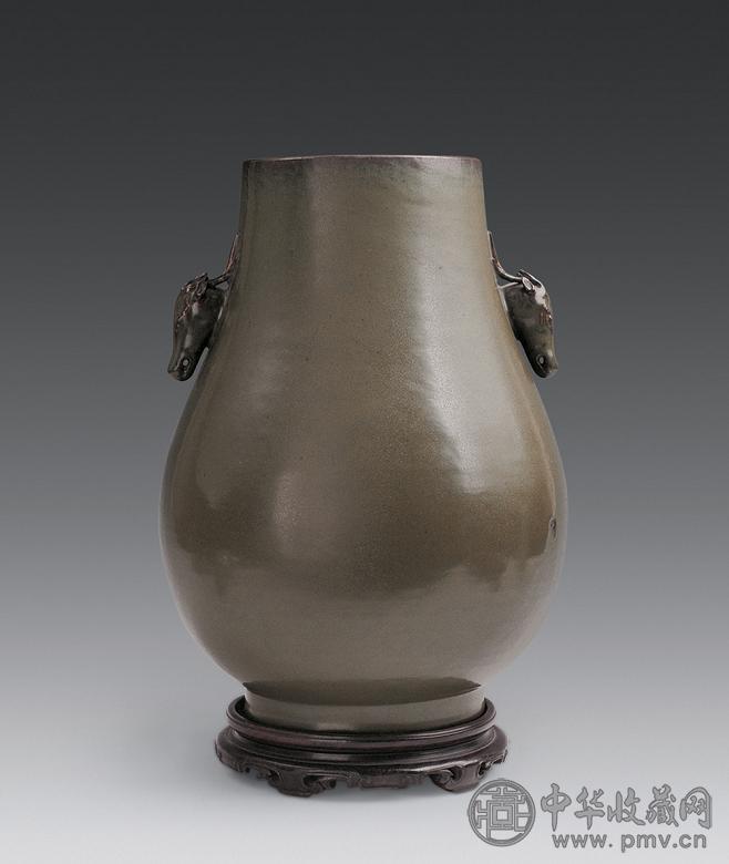 清 茶叶沫釉鹿耳尊