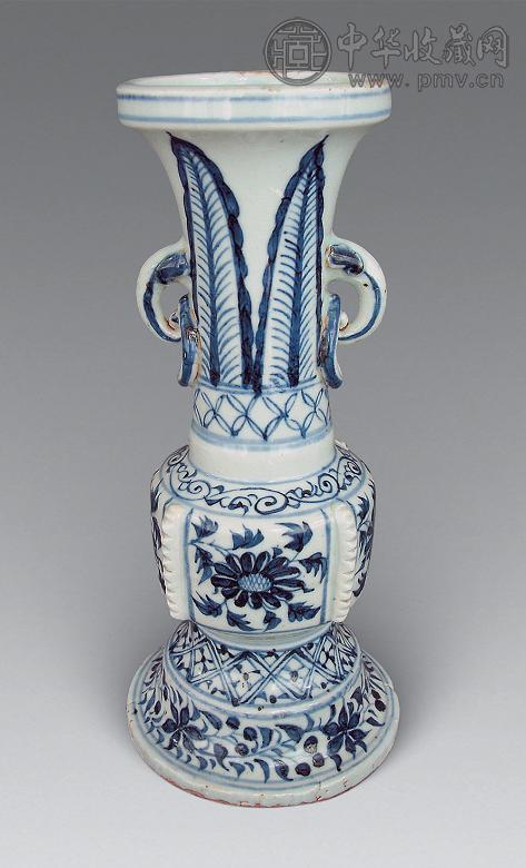 元 青花出戟双环耳尊