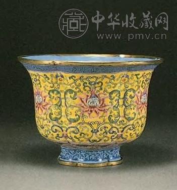 清乾隆 珐琅缠枝花卉碗