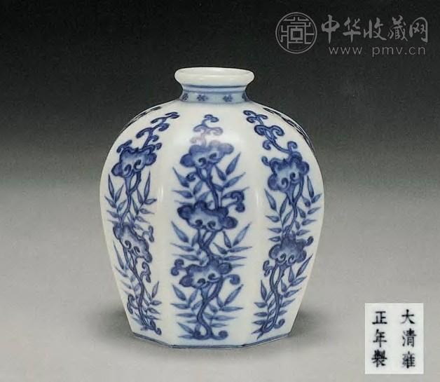 清雍正 青花灵芝纹八棱小罐