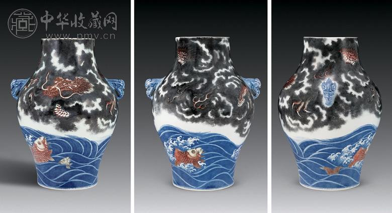 清乾隆 青花釉里红 黑龙兽耳尊