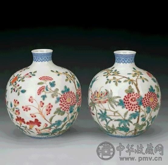 民国 粉彩花卉纹石榴尊