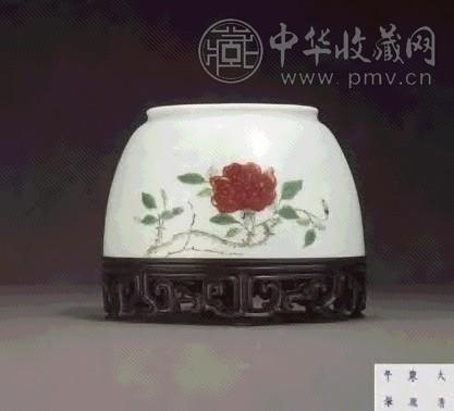 清康熙 加彩月季玫瑰纹马蹄尊