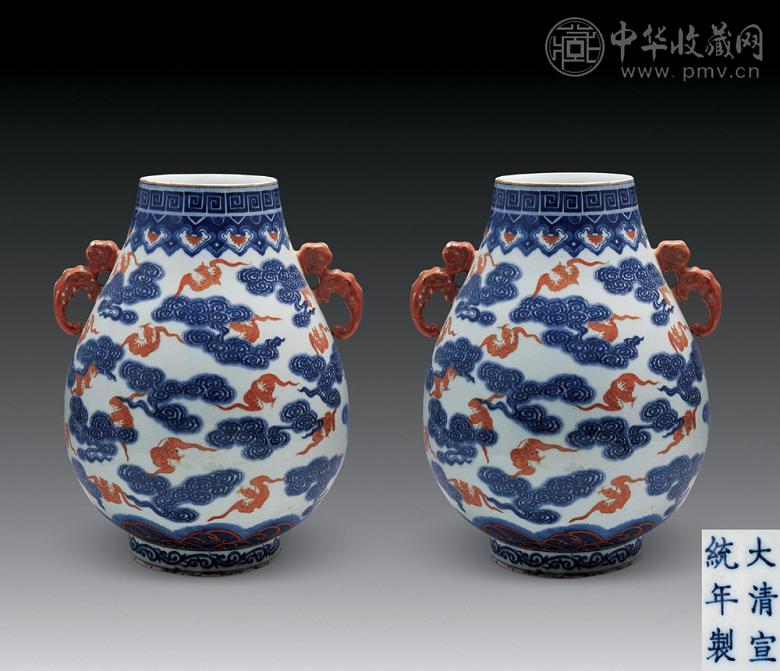 宣统 青花盖血红云蝠牛头尊(2只)