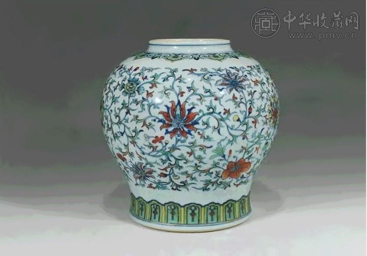 清乾隆 斗彩加金缠枝花卉罐