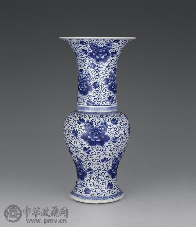 清康熙 青花缠枝莲纹凤尾尊