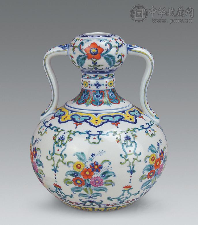 民国 斗彩花卉纹如意尊