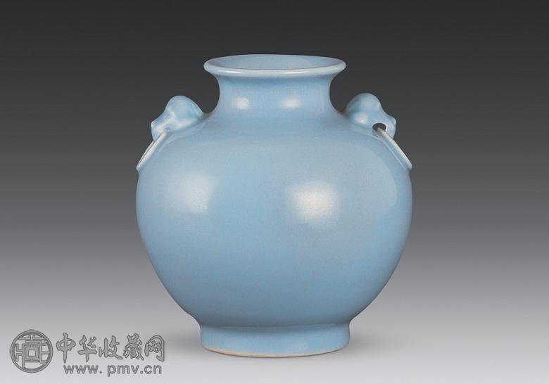 清光绪 天蓝釉兽耳尊