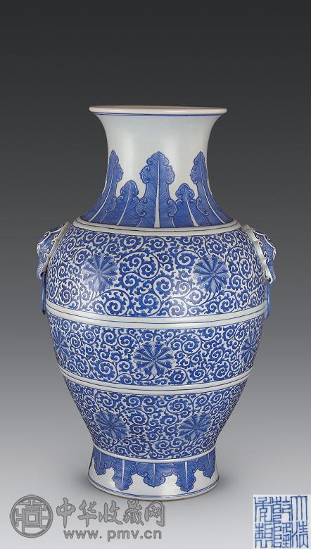 清 青花缠枝莲纹兽耳大尊