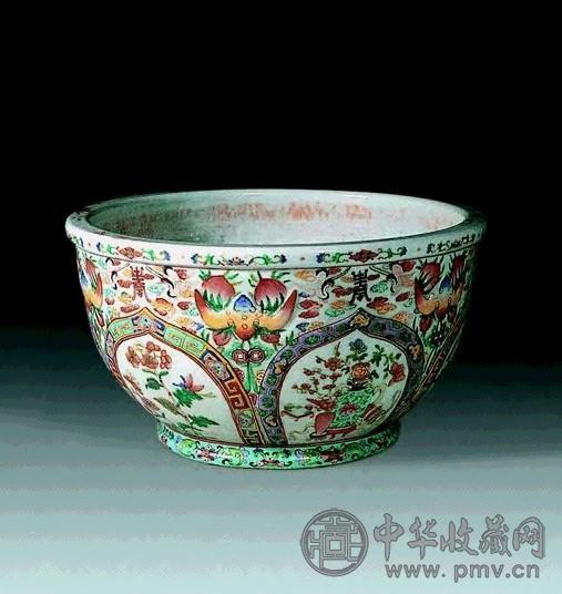 清同治 粉彩开光博古花盆