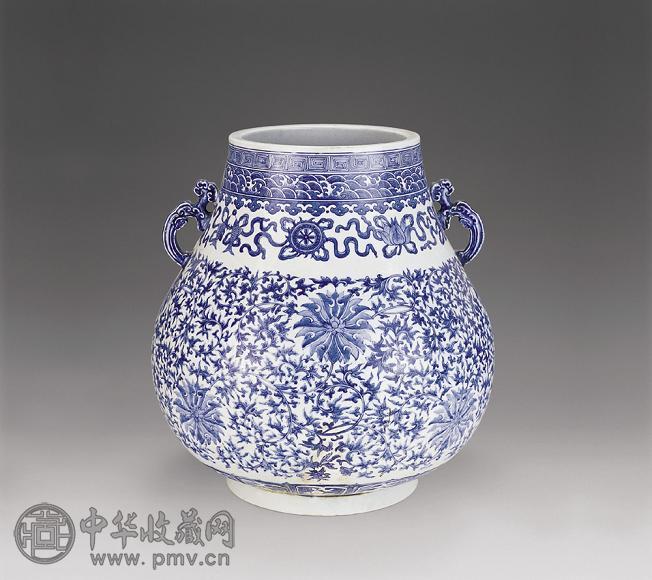 民国 青花缠枝莲纹双耳尊