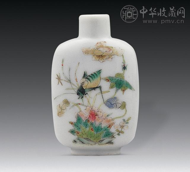 清道光 粉彩螳螂花卉图鼻烟壶