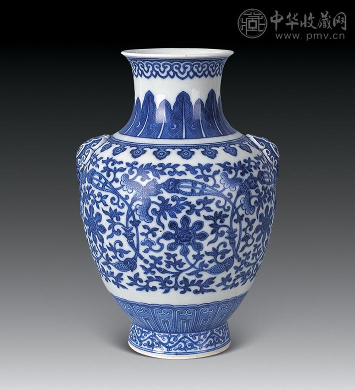 清 青花缠枝花卉纹兽耳尊