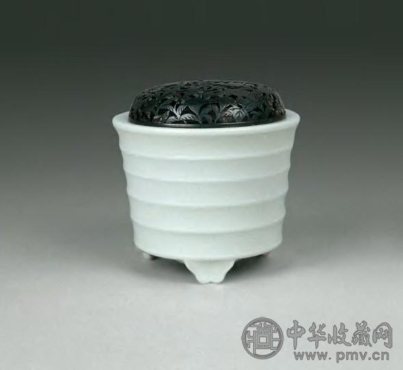 明 德化弦纹炉
