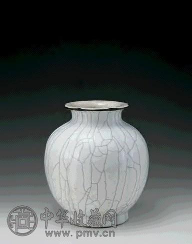 清中期 仿宋官釉石榴尊