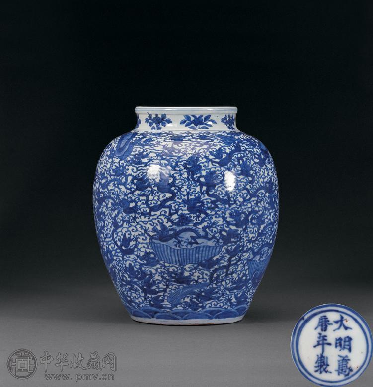 明万历 青花海水祥云百龙纹大罐
