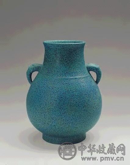 清乾隆 炉钧釉兽耳尊