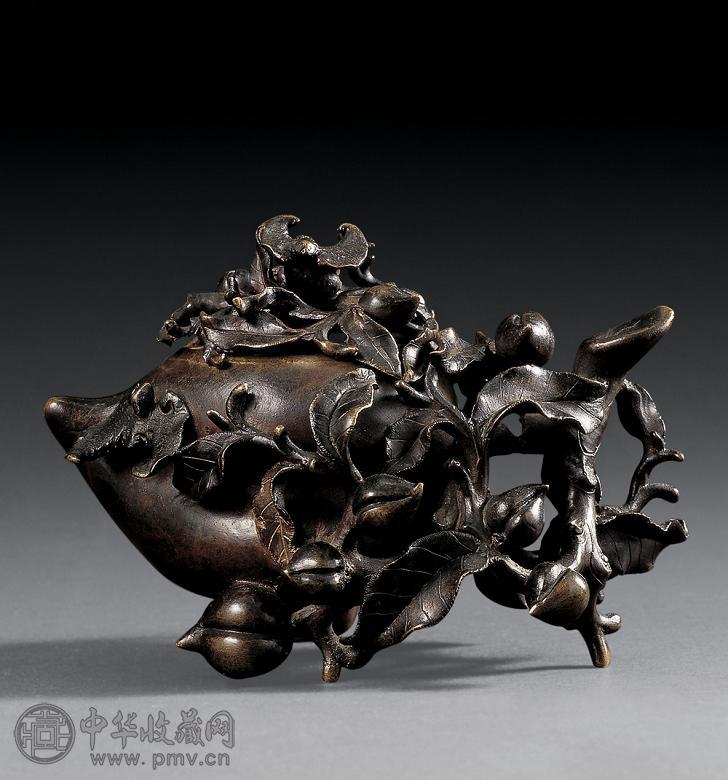 清晚期 铜桃形熏炉
