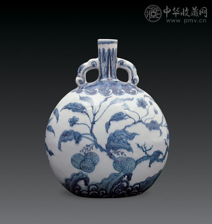 明永乐 青花花果纹双耳扁壶