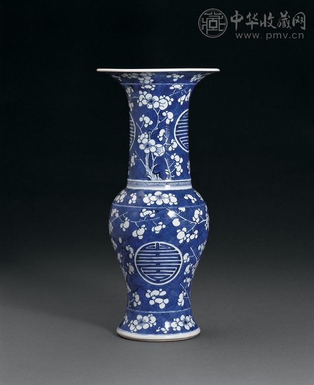 清康熙 青花留白冰梅地寿字纹凤尾尊