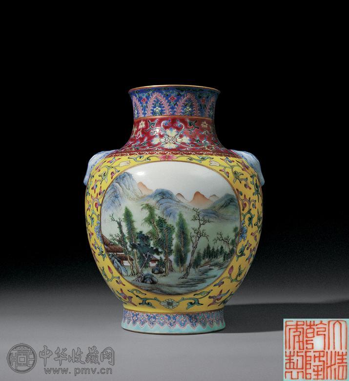 民国 锦地粉彩开光山水纹铺首尊