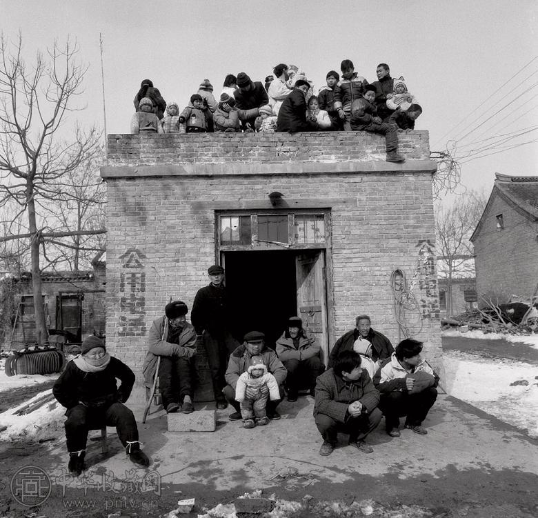 闫新法 2001年作 守河系列之三(杨纪屯) 无酸纸 收藏级艺术微喷