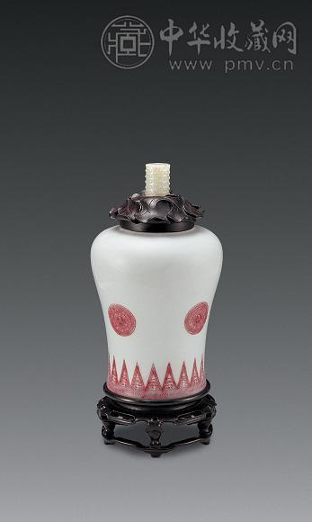 清康熙 釉里红皮球花摇铃尊