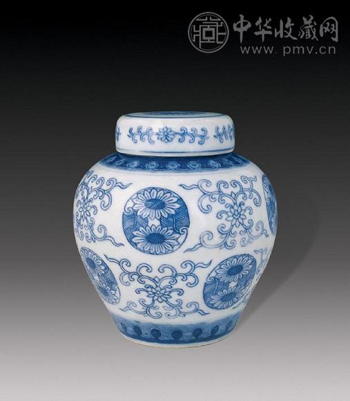 清道光 青花花卉小罐