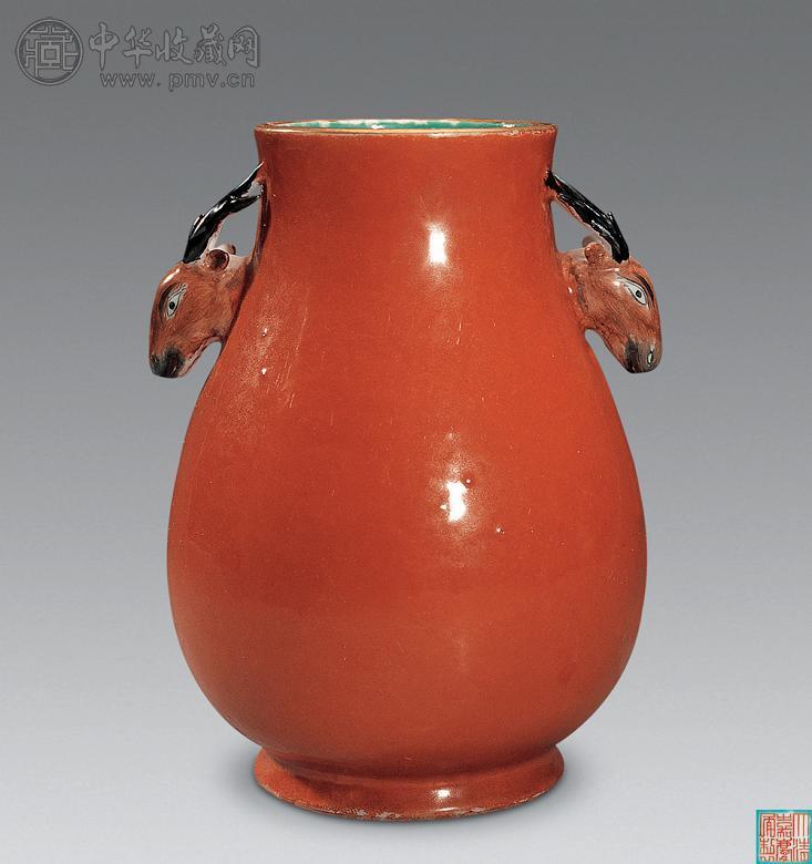 清嘉庆 珊瑚红鹿头尊 清嘉庆 珊瑚红鹿头尊