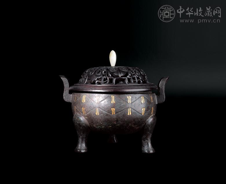 明代 铜错金银双耳三足炉