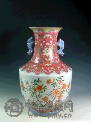 粉彩花卉双耳瓶