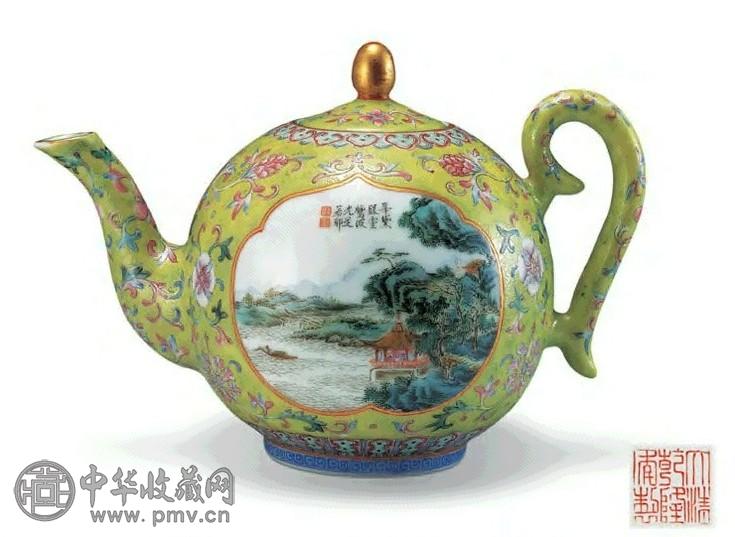 清 绿地彩轧道开光山水诗文壶