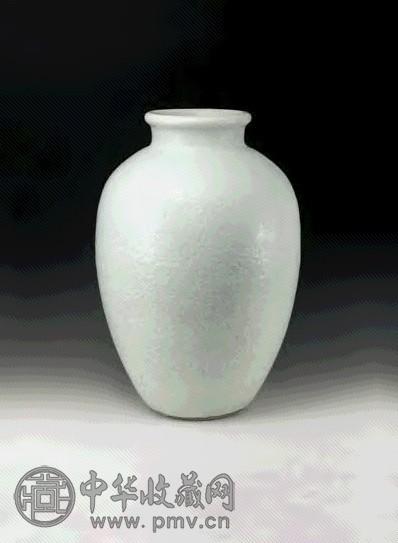 清雍正 豆青暗花太白尊